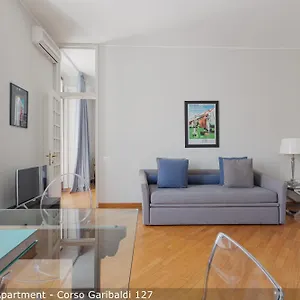 https://brera-apartments-in-garibaldi.italymilanhotels.net